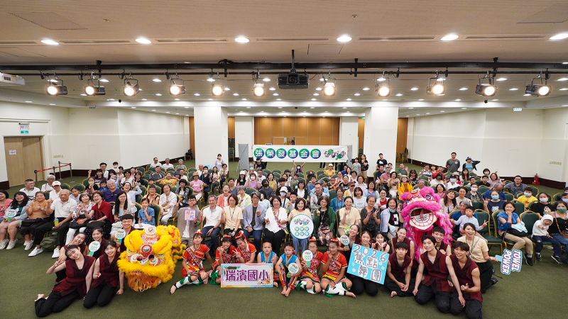 「2025張榮發基金會藝術季」豐富多元的演出，吸引大批民眾熱情參與。