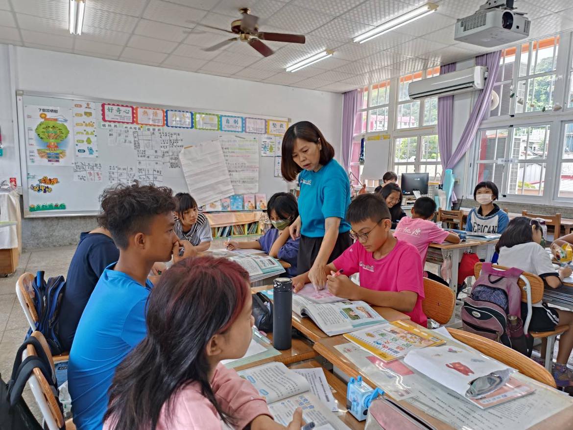 張榮發基金會協助臺東縣桃源國小補足國語教師人力，平衡偏鄉學習資源。