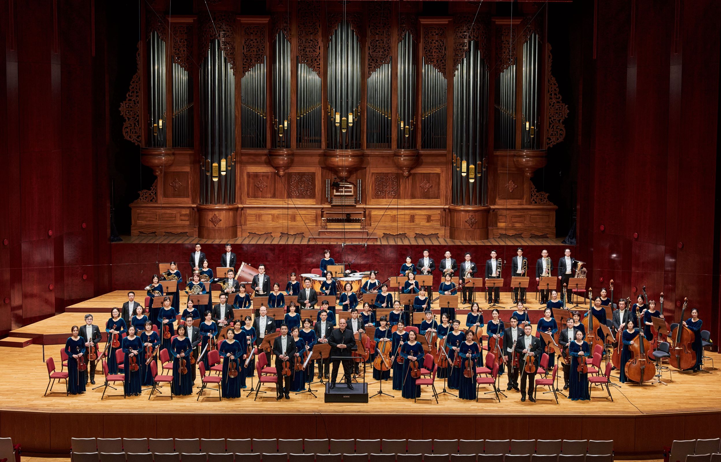 “Jerry Hou, Esther Yoo & ESO” to take place on September 12 (National Concert Hall) and September 14 (Weiwuying Concert Hall).