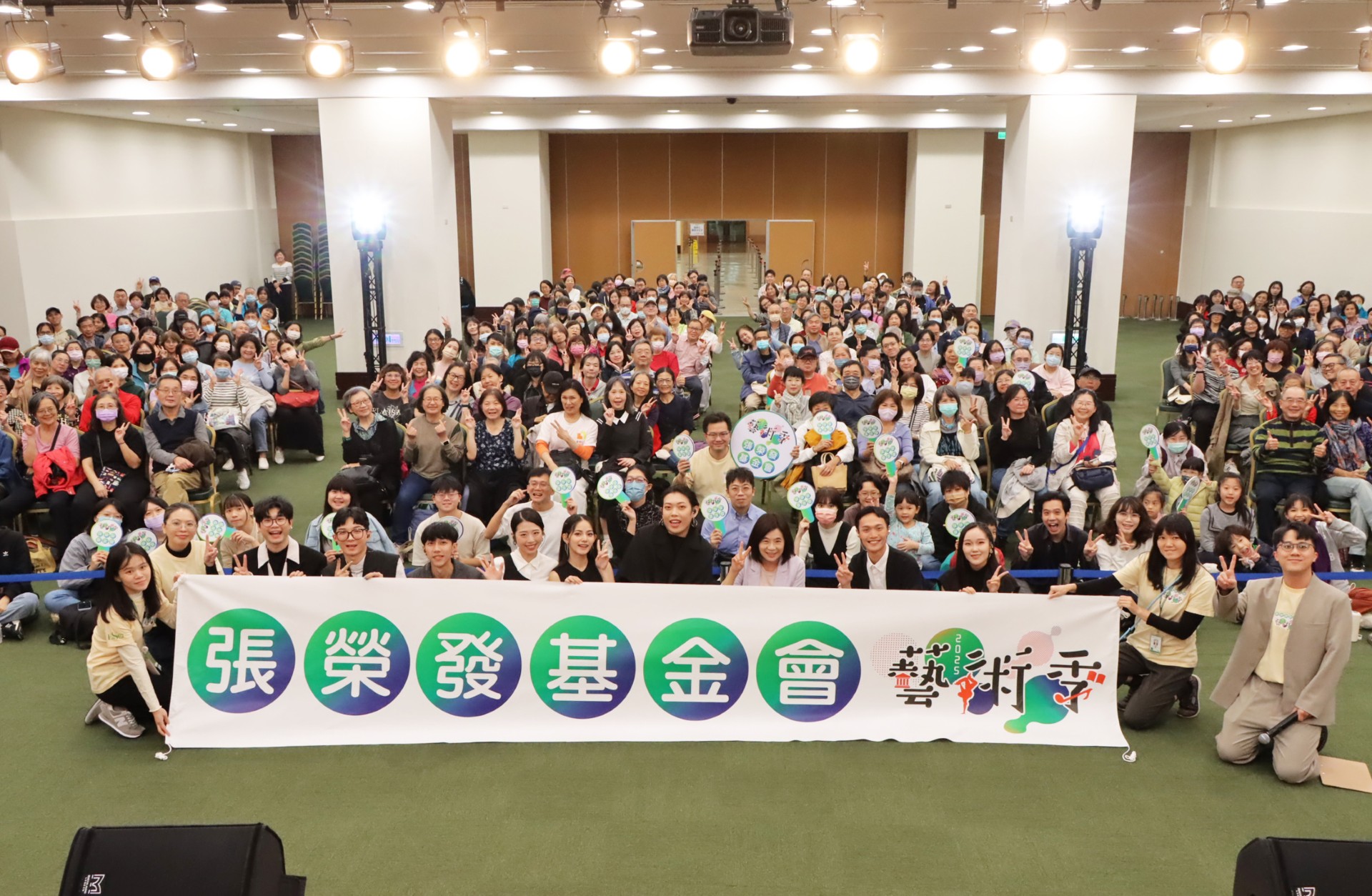 2025張榮發基金會藝術季，為提供臺灣年輕的藝文創作者展現成果之舞台，邀未完待續人聲樂團參與演出。