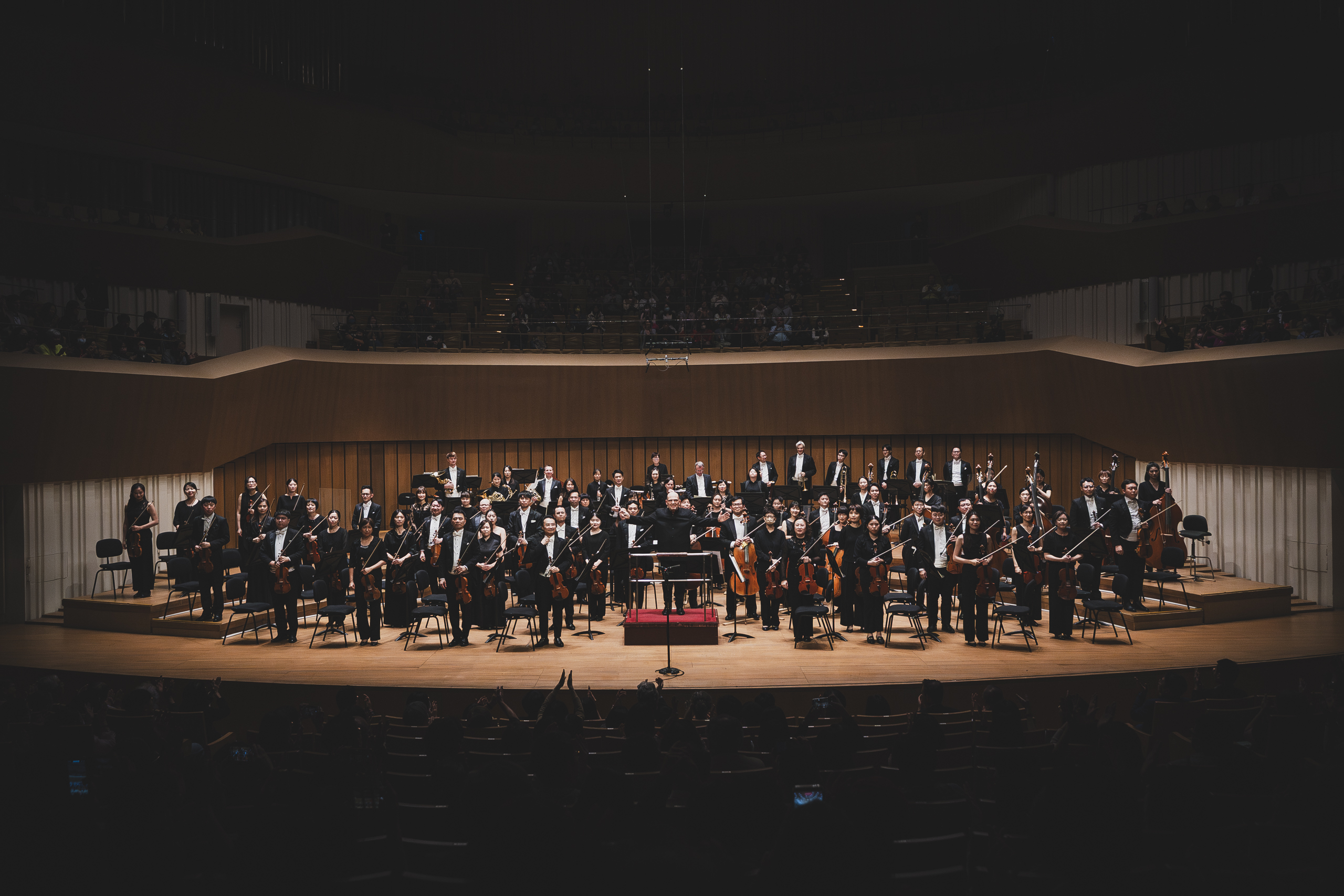 We cordially invite you to join the Evergreen Symphony Orchestra in experiencing humanity's
purest joy and hope through the interweaving of music and voices.