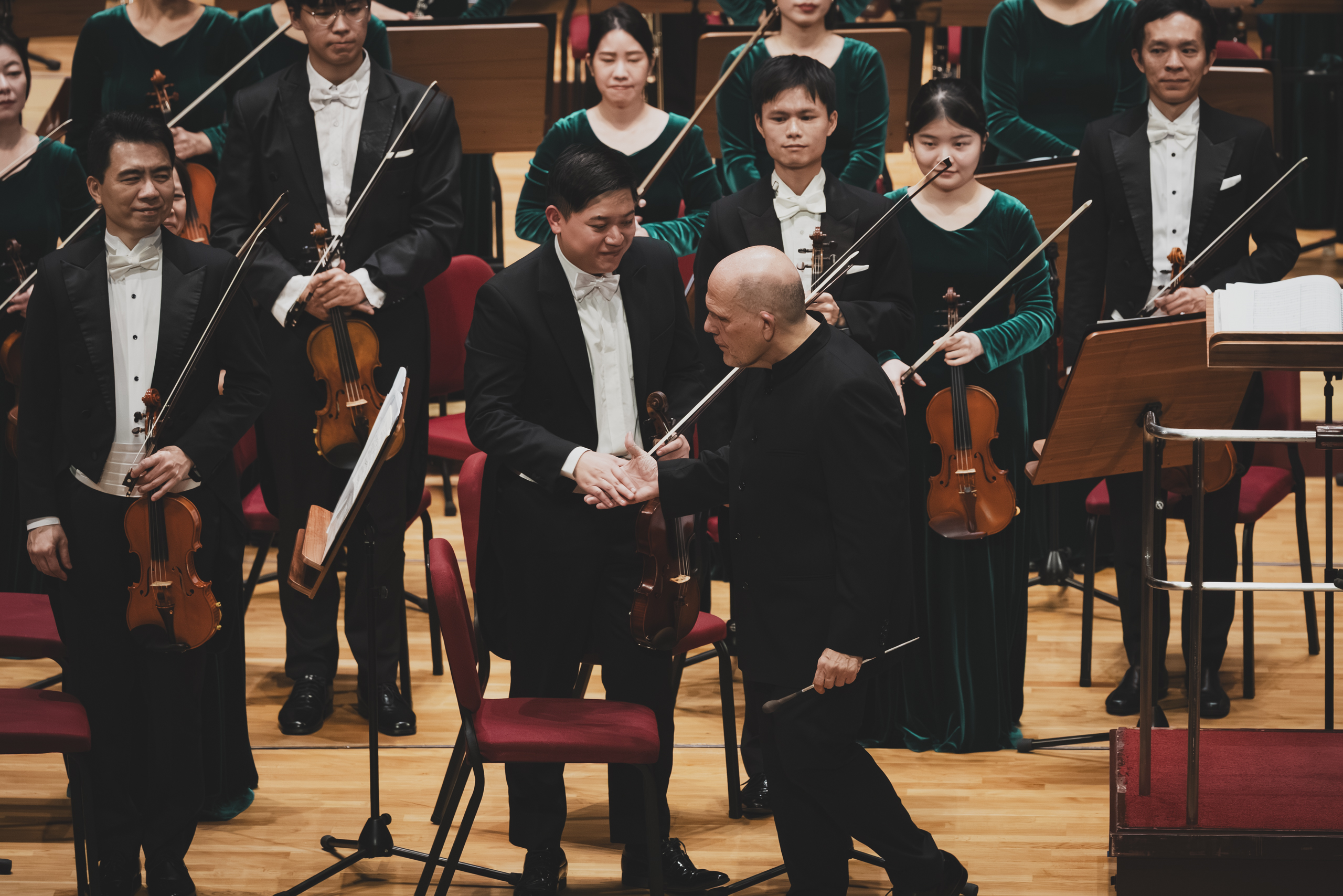 ESO張庭碩(左)與梵志登於今年11月客席演出,雙方合作默契良好。