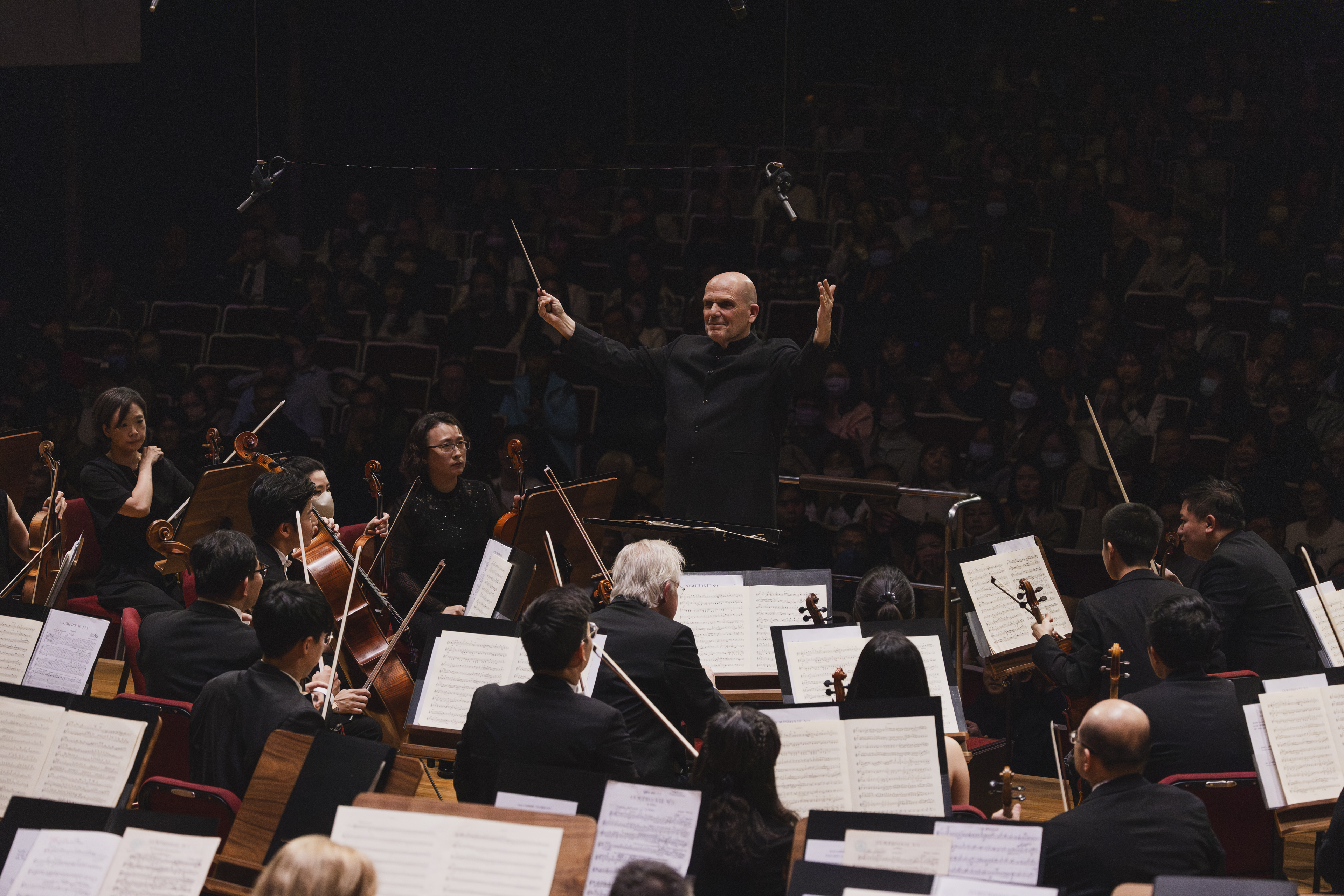 Under the baton of Artist-in- Residence Jaap van Zweden, the Evergreen Symphony Orchestra will present Verdi’s Messa da Requiem in Taipei and Kaohsiung, delivering a powerful feast for both the eyes and ears.