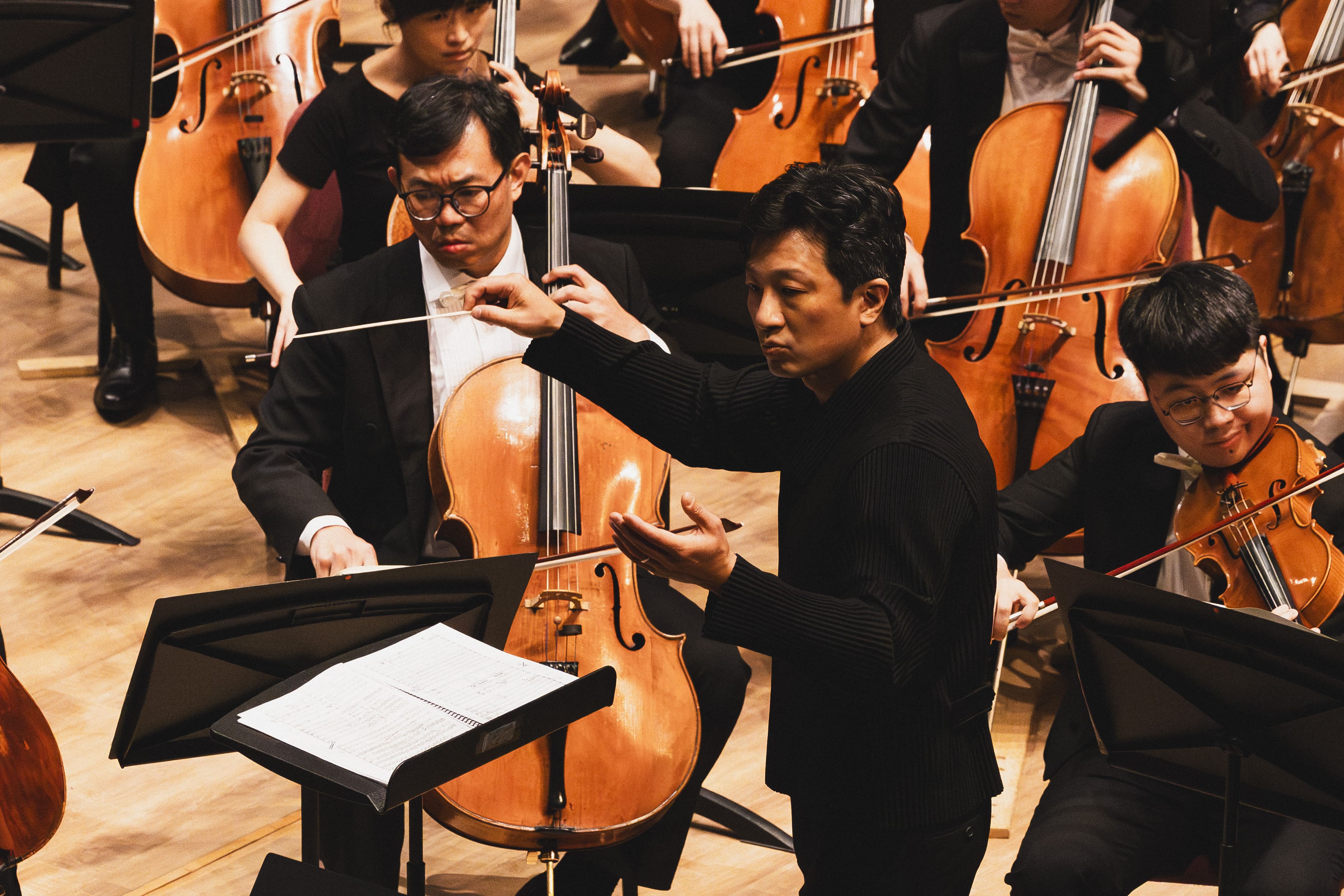 ESO協同指揮后正宇,將率領長榮交響樂團演繹二十世紀經典名曲。
