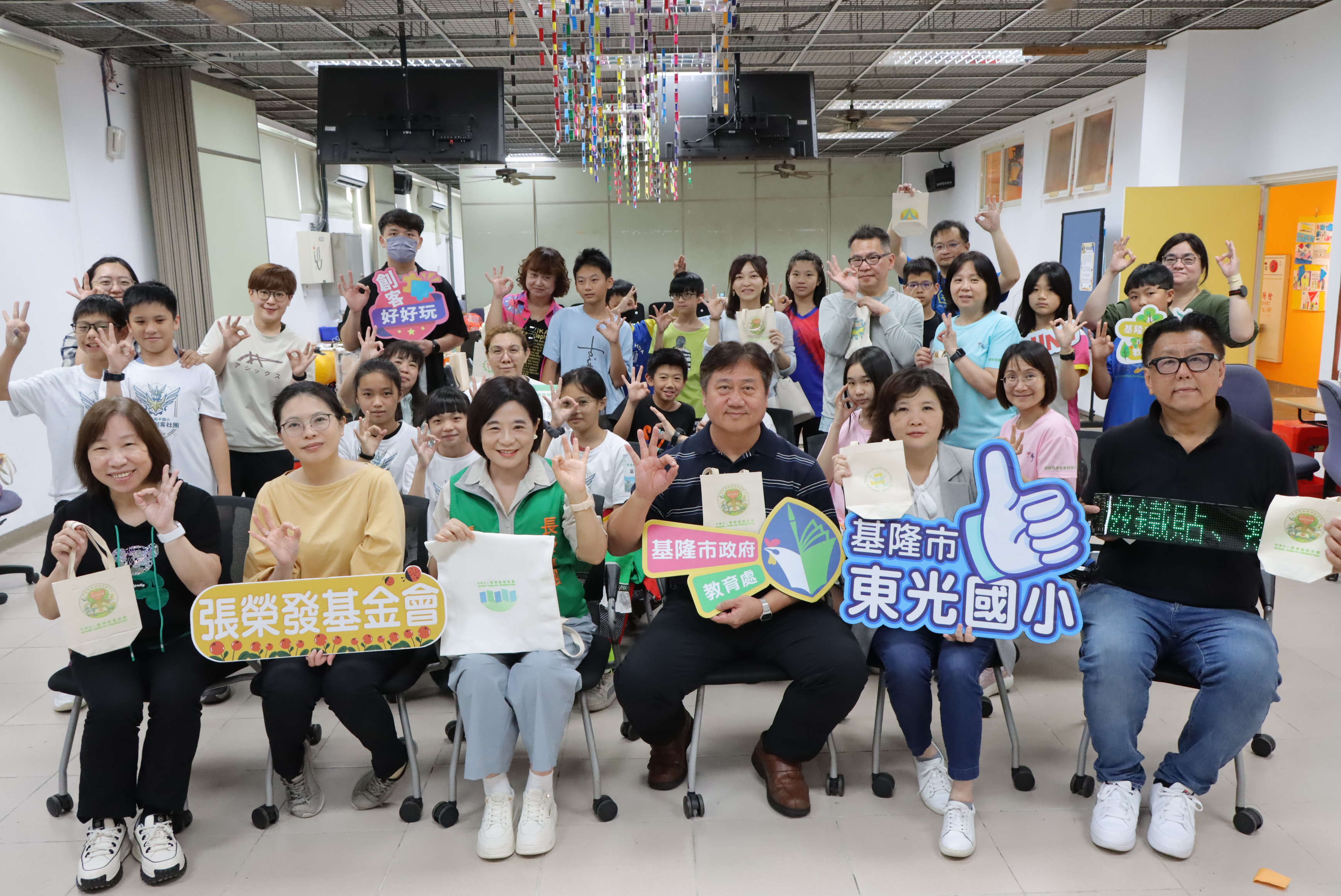 張榮發基金會孵育基隆創客社團 助弱勢生追AI夢